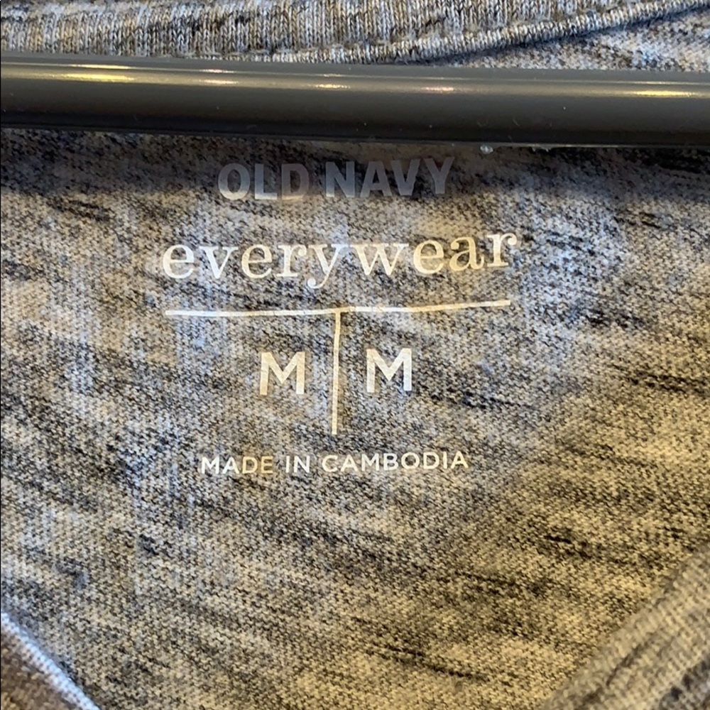 Gray tee - Picture 3 of 4